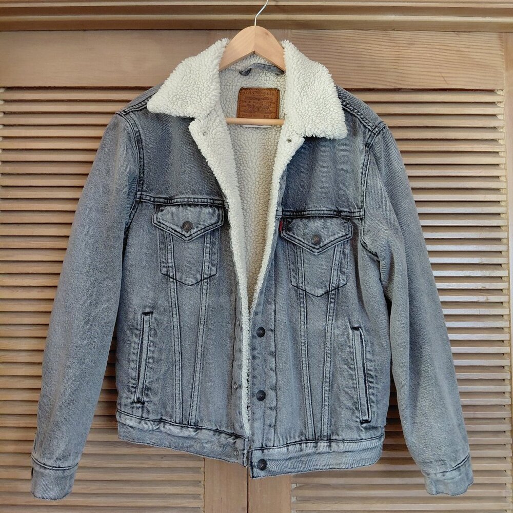 Type 3 Sherpa Trucker Jacket Light Gray Wash Men's S